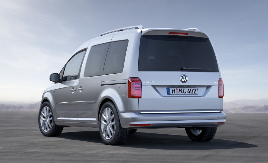 2015-Volkswagen-Caddy-TDI-107-876x535.jpg