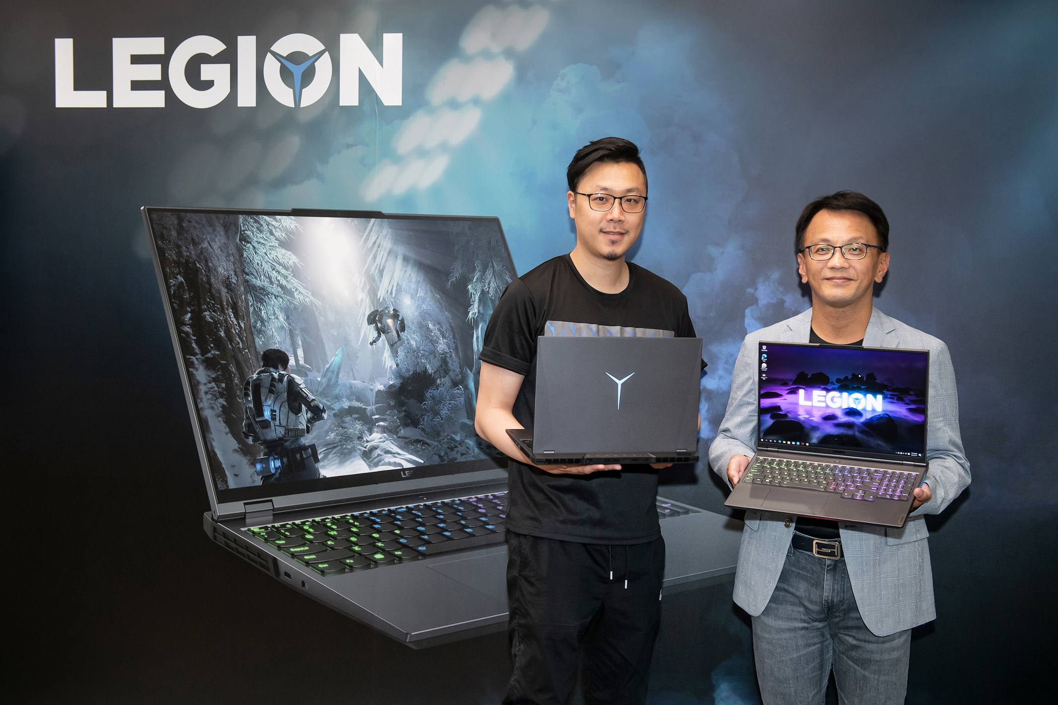 Lenovo宣布搭載AMD Ryzen-H 系列處理器的全新Legion電競筆電在台上市。右起：Lenovo台灣區總經理林祺斌、Le ...